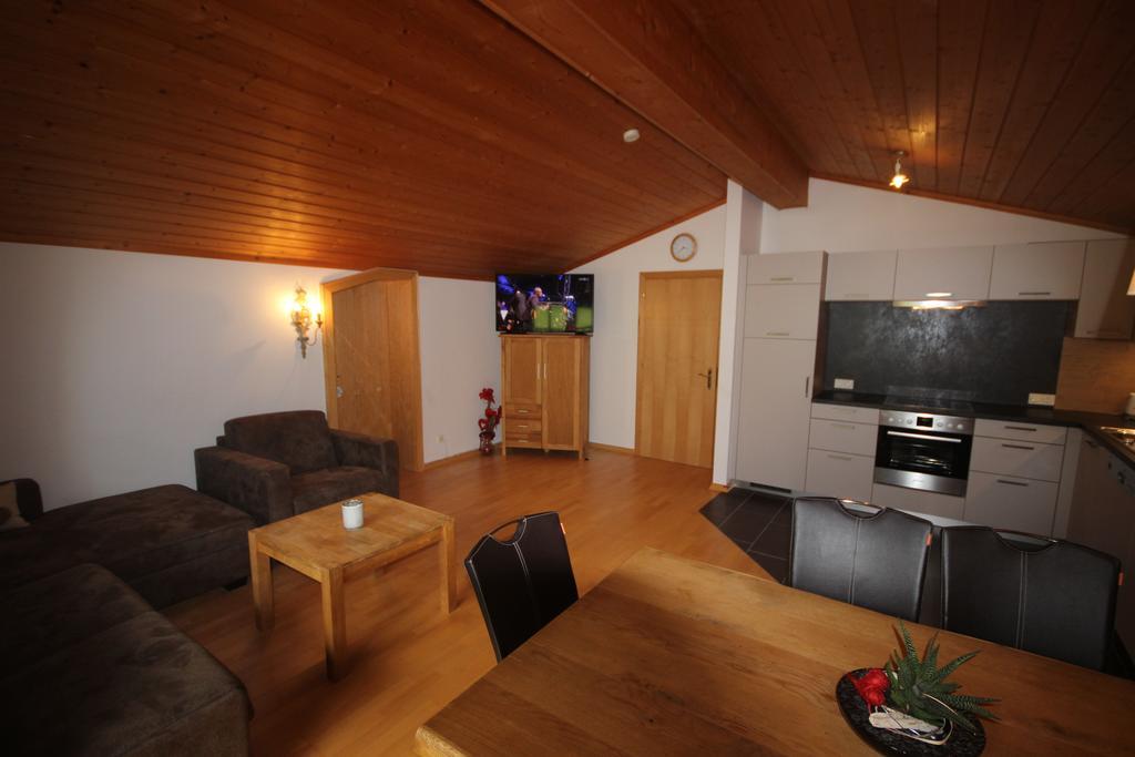 Alpenappartement Kaprun Luaran gambar