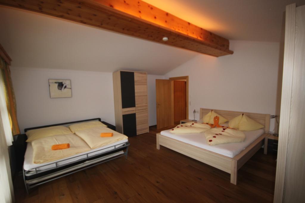 Alpenappartement Kaprun Luaran gambar