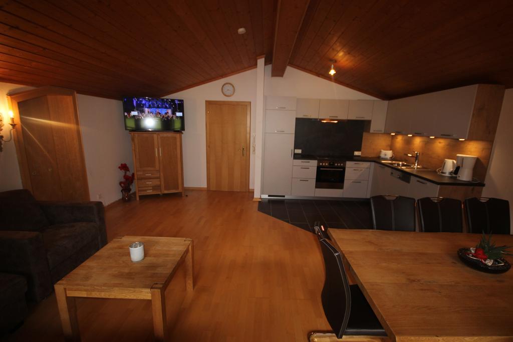 Alpenappartement Kaprun Luaran gambar