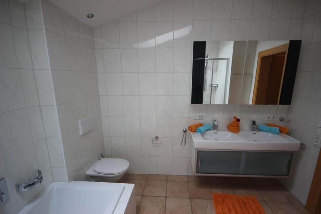 Alpenappartement Kaprun Luaran gambar